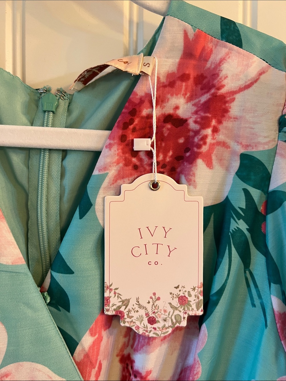 Ivy City Co Mi Amor Maxi Dress - Picture 2 of 5